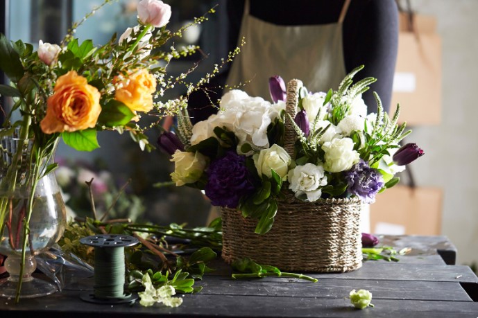 Unusual bouquets with delivery Unusual bouquets with delivery